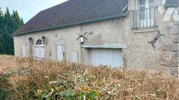 L' étude Notariale vous propose cette maison toute proche de Courtenay (45) avec vue dégagée.