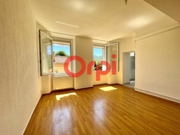 Appartement à louer    3 pièces • 53,89 m2 Prades