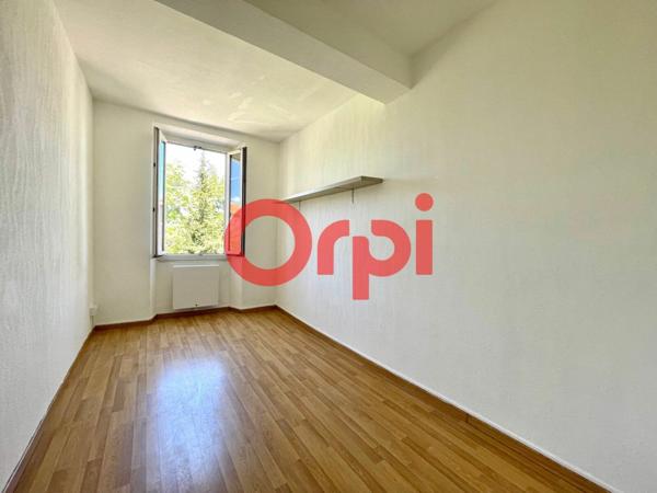 Appartement à louer    3 pièces • 53,89 m2 Prades