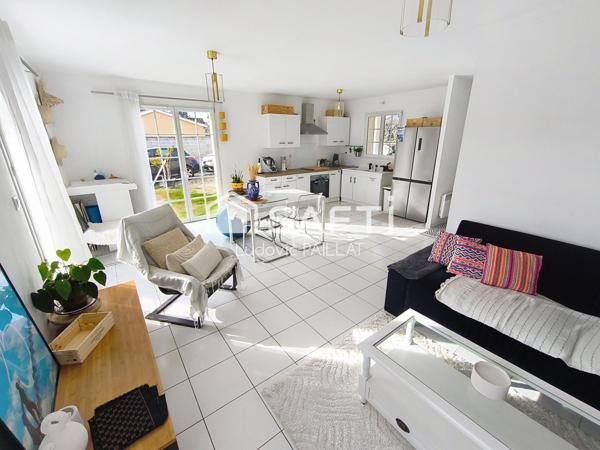 Maison familiale avec un beau jardin proche de toutes commodités