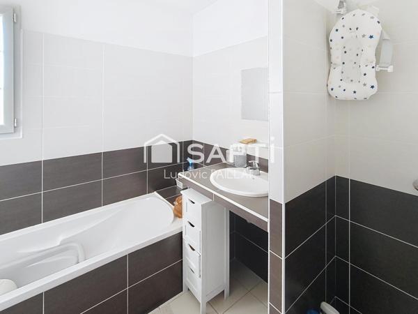 Maison familiale avec un beau jardin proche de toutes commodités