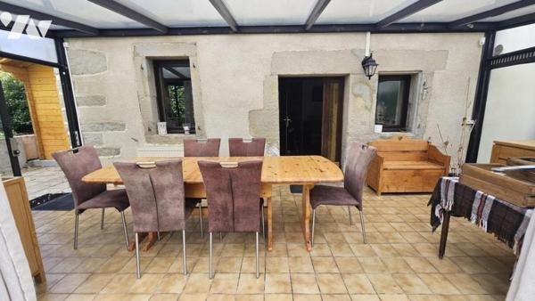 NEYDENS, charmante maison mitoyenne de 93m2 avec jardin de 467m2