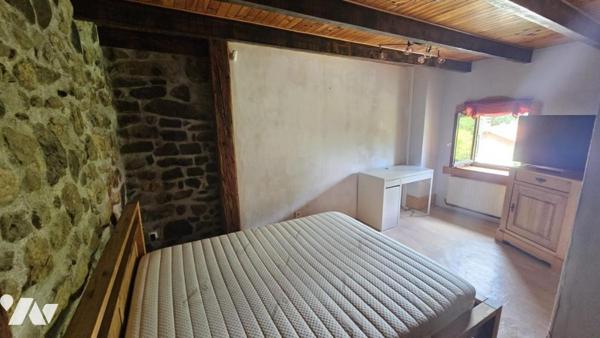 NEYDENS, charmante maison mitoyenne de 93m2 avec jardin de 467m2