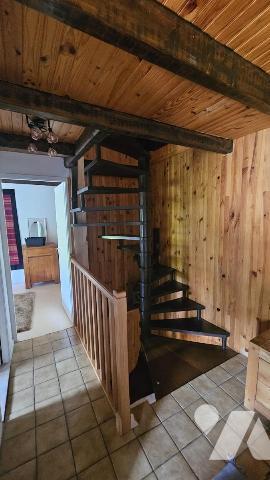 NEYDENS, charmante maison mitoyenne de 93m2 avec jardin de 467m2