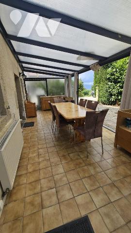 NEYDENS, charmante maison mitoyenne de 93m2 avec jardin de 467m2