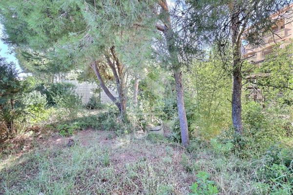 A VENDRE Maison de 240m² sur une parcelle de 1110 m² à Sausset-les-Pins 13960