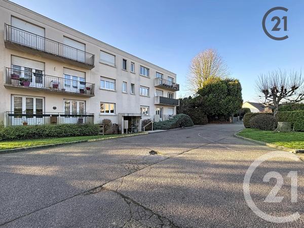 Appartement F3 à vendre  4 pièces - 87,90 m2 BRIE COMTE ROBERT - 77