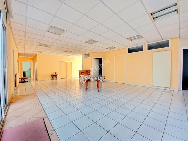 Maison spacieuse a vendre a Le Loroux-Bottereau - 10 pieces, 5 chambres