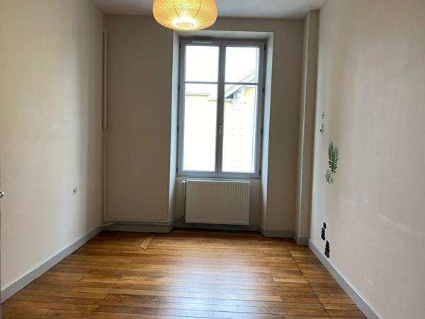Appartement Montceau Les Mines 2 pièce(s) 51.24 m2