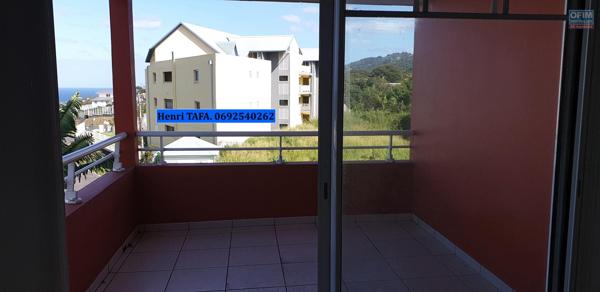 A vendre ce bel et grand appartement de type T3 avec une superbe vue mer et montagne