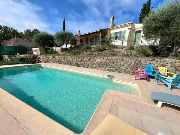 Villa provençale 130m² 3 chambres piscine 2783m² terrain Flayosc