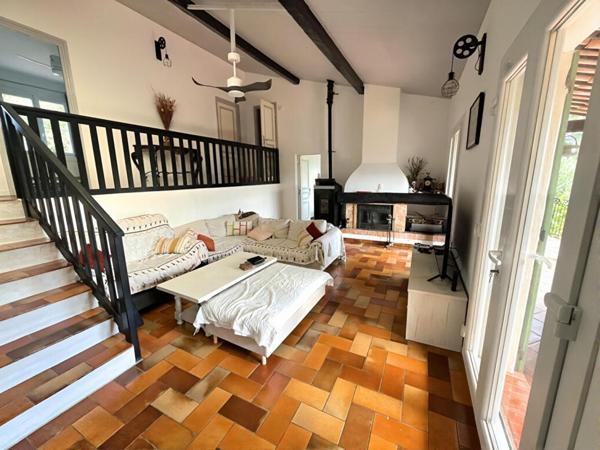 Villa provençale 130m² 3 chambres piscine 2783m² terrain Flayosc