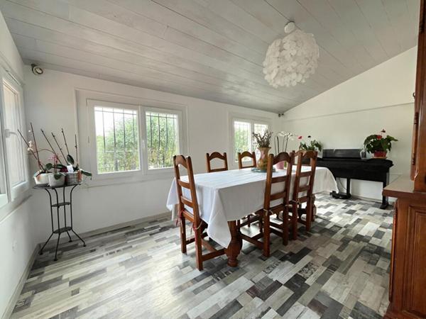 Villa provençale 130m² 3 chambres piscine 2783m² terrain Flayosc