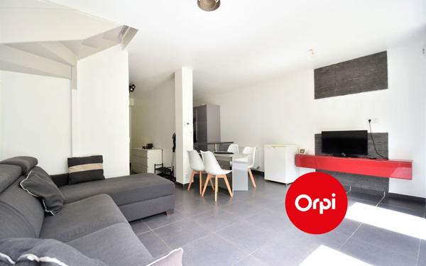 Maison à louer    3 pièces •  Saint-Priest