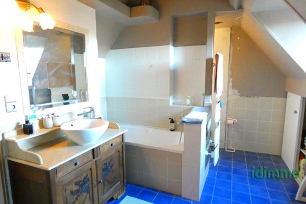 MAISON AUVERGNATE Vic-sur-Cère (15800)