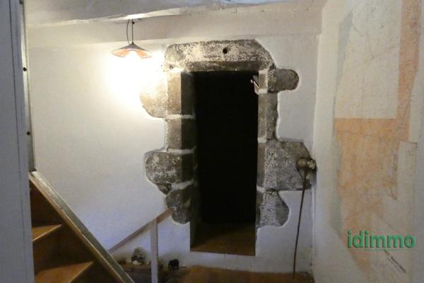 MAISON AUVERGNATE Vic-sur-Cère (15800)