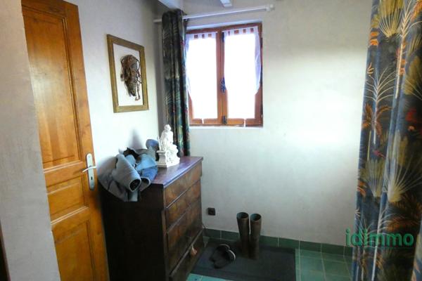 MAISON AUVERGNATE Vic-sur-Cère (15800)