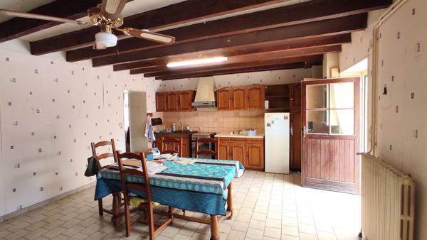 Maison Thure 4 pièce(s) 129 m2