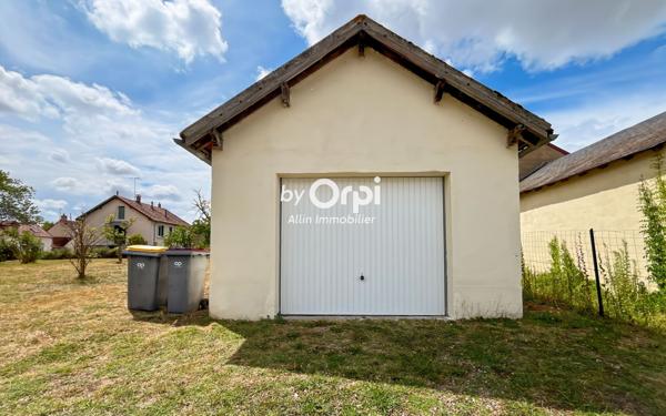 Maison à vendre    4 pièces •  Saulzais-le-Potier