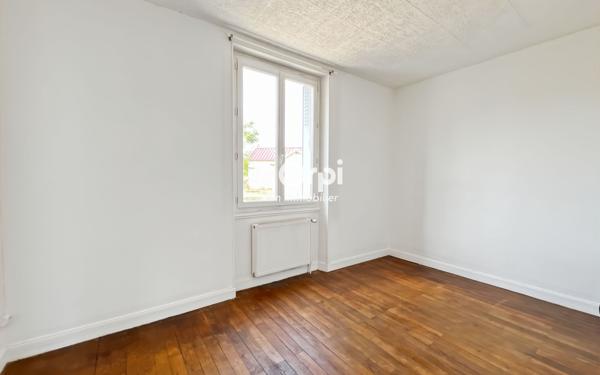 Maison à vendre    4 pièces •  Saulzais-le-Potier