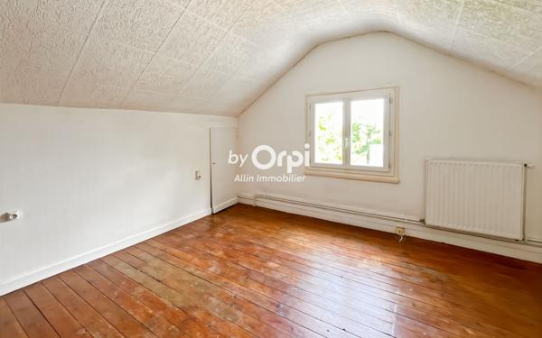 Maison à vendre    4 pièces •  Saulzais-le-Potier