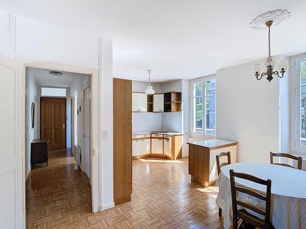 Appartement T3, lumineux, vue lac