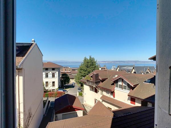 Appartement T3, lumineux, vue lac