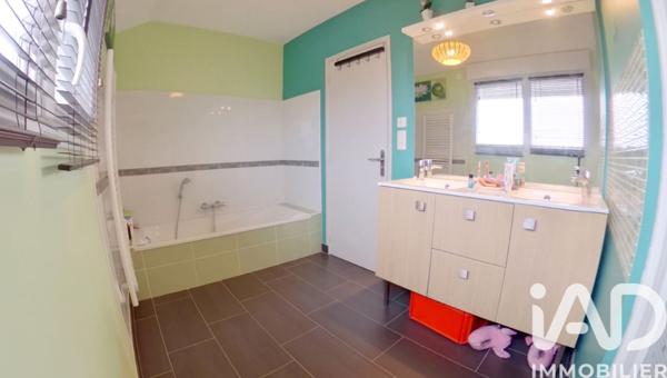 Maison à vendre 7 pièces 145 m² Châlons-du-Maine