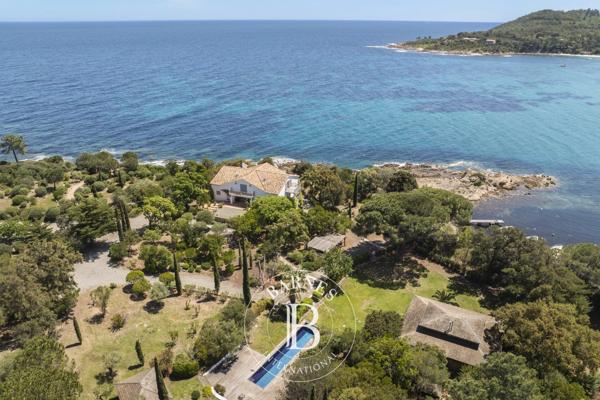 Sari-Solenzara, Villa  525 m² à vendre