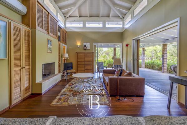 Sari-Solenzara, Villa  525 m² à vendre