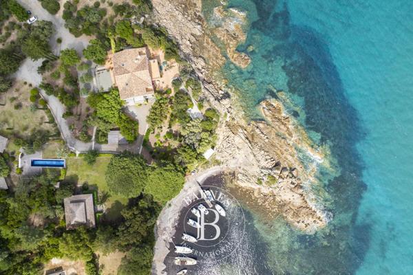 Sari-Solenzara, Villa  525 m² à vendre