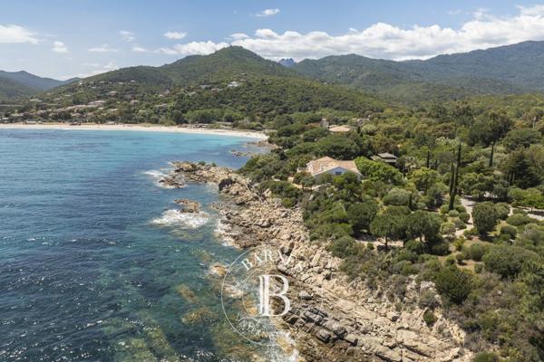 Sari-Solenzara, Villa  525 m² à vendre