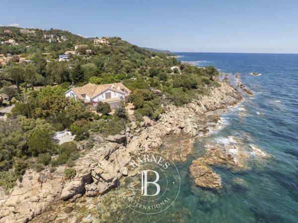 Sari-Solenzara, Villa  525 m² à vendre