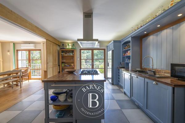 Sari-Solenzara, Villa  525 m² à vendre