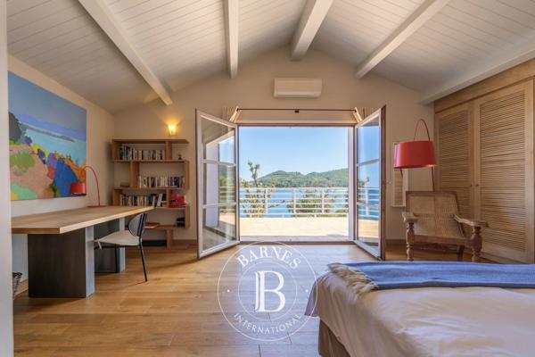 Sari-Solenzara, Villa  525 m² à vendre