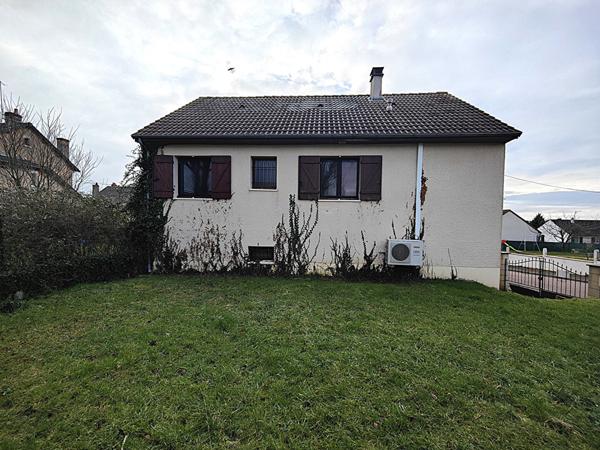 Maison Imphy 4 pièces, 3 chambres, proches commodités, lumineuse, garage, sous-sol