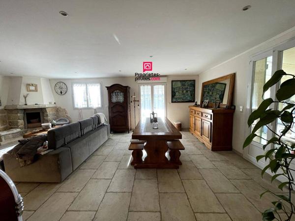 propriété de 7 pièces 180 m2 avec piscine-lagon sur Tourrettes