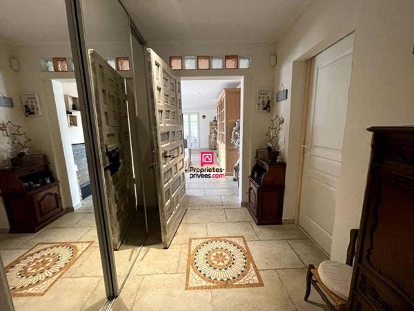 propriété de 7 pièces 180 m2 avec piscine-lagon sur Tourrettes