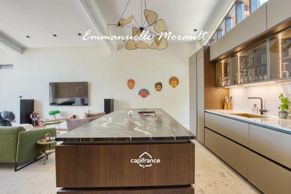 Grande Bastide Provençale - 10 pièces - terrain de 1.4 ha avec piscine, pool house et dépendances - BAGNOLS EN FORET (83)