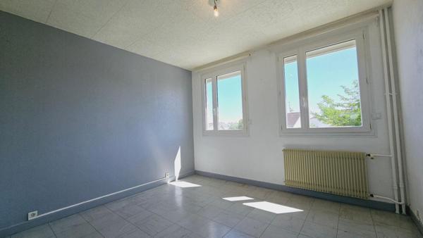 APPARTEMENT 86.9M² 4 PIECES 3CHAMBRES PARKING