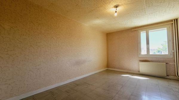 APPARTEMENT 86.9M² 4 PIECES 3CHAMBRES PARKING