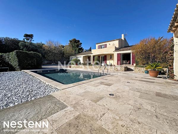 Belle maison de 140m² avec piscine, double garage et vue dégager