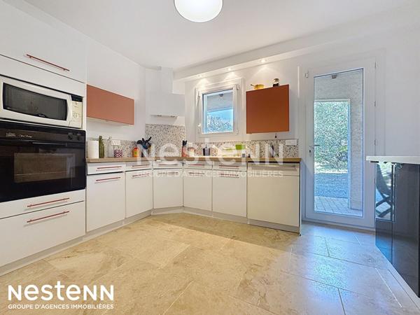 Belle maison de 140m² avec piscine, double garage et vue dégager