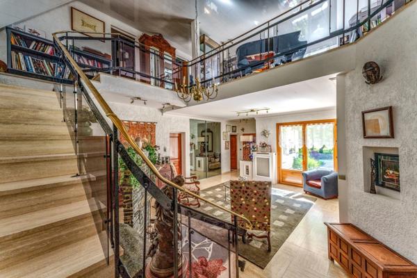 Propriété d'exception - piscine couverte - mare - vignes