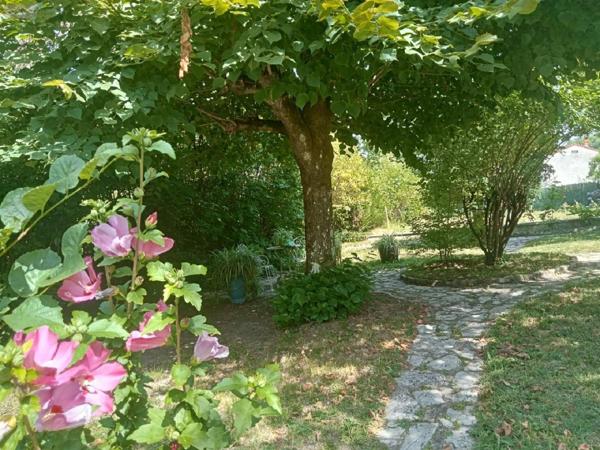 Maison à vendre à Ribérac en Dordogne (24600), ref : 077/1641