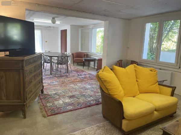 Maison à vendre à Ribérac en Dordogne (24600), ref : 077/1641