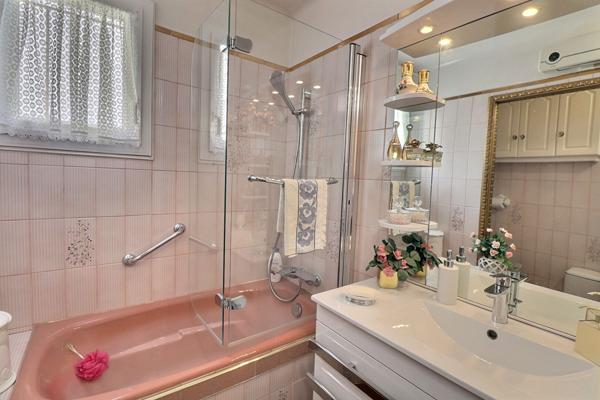 T5 ENTRE LA BLANCARDE ET SAINT BARNABE 13004/13012