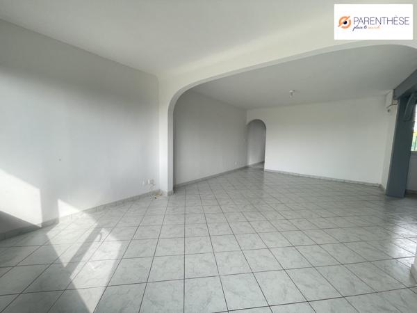 Maison Individuelle 5 Chambres à Verlinghem