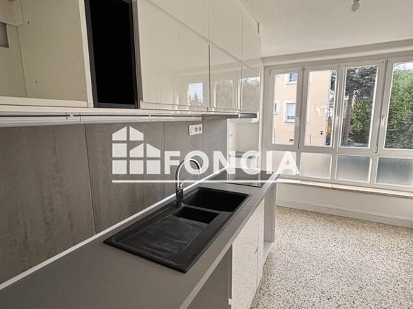 Location Appartement 3 pièces 57.71 m² - 41 RUE DOCTEUR CALMETTE Saint-etienne 42100