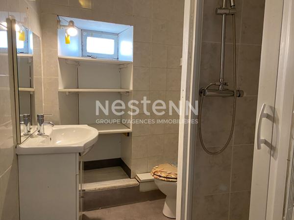 Maison en pierre dans Nontron avec garage et proche de tous commerces